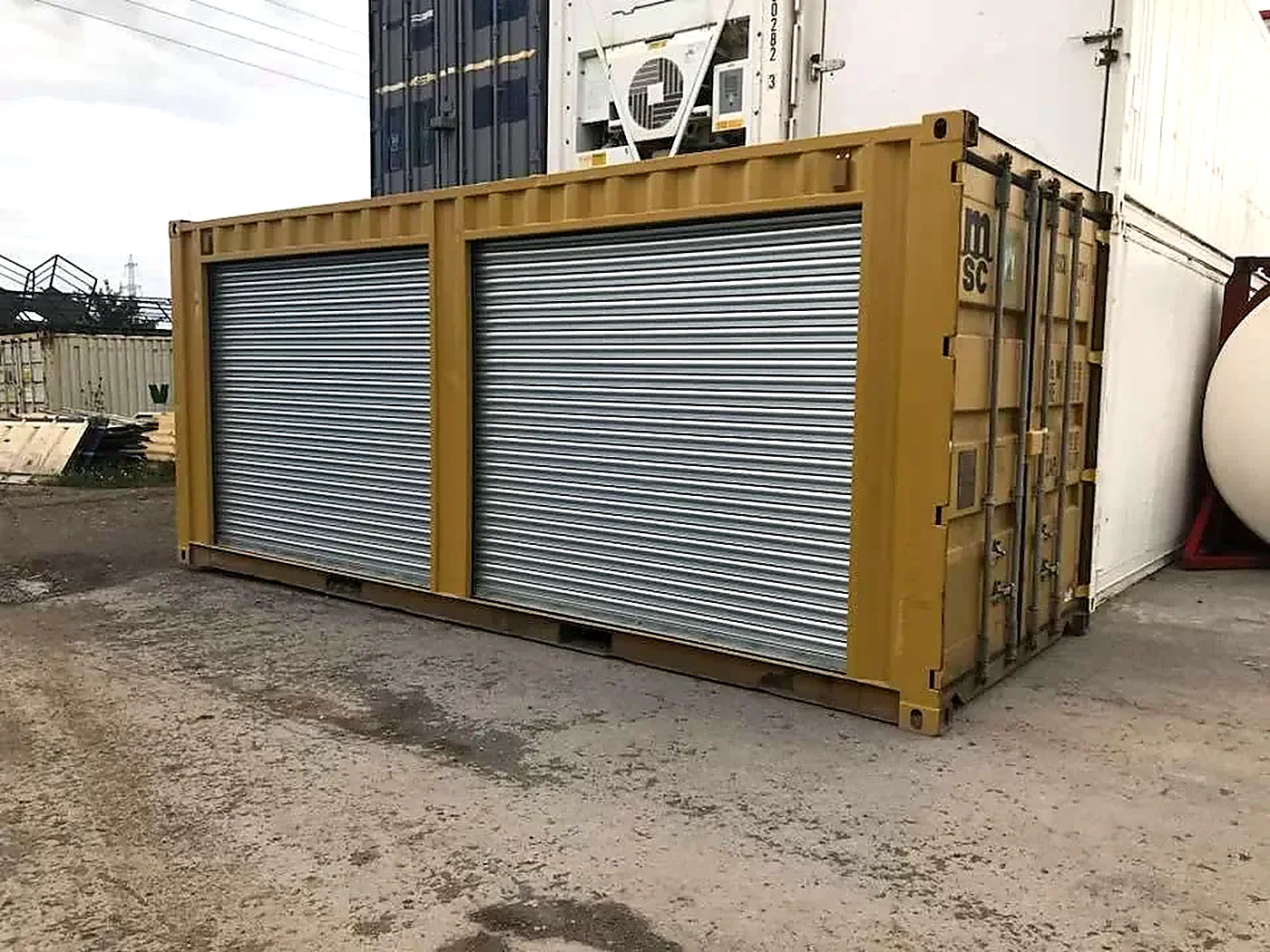 Yellow 20ft Used Container – Dual Side Roll-Up Doors